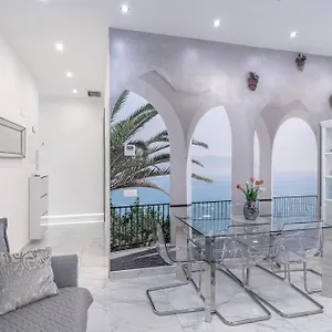 https://blue-horizon-luxury-apartment.hotelsinnerja.org