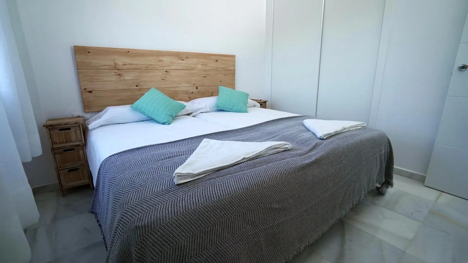 Sunstay Relax Rio Marina Beach Nerja Spain